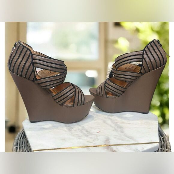 L.A.M.B. Y2K 90s Bernadette Leather Sandals Wedges Heels Size 7.5 - Picture 10 of 15